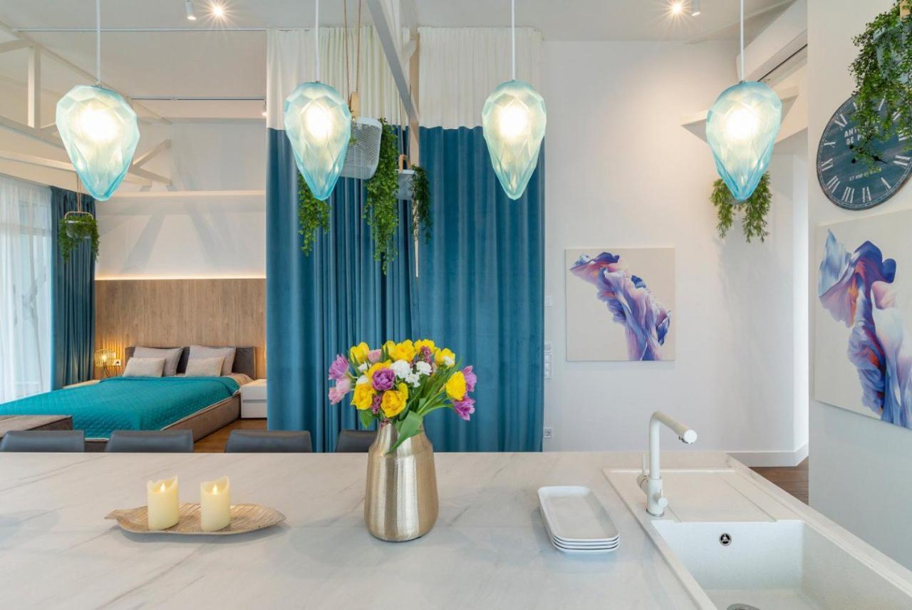 Stylish 1 Bedroom Studio Near Most City دنيبروبيتروفسك المظهر الخارجي الصورة