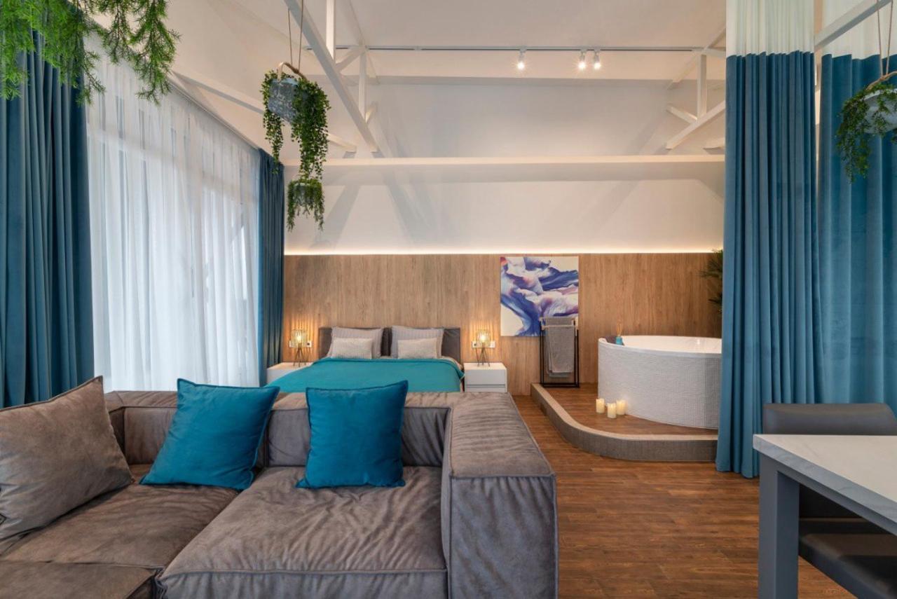 Stylish 1 Bedroom Studio Near Most City دنيبروبيتروفسك المظهر الخارجي الصورة