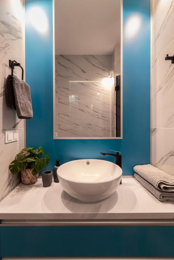 Stylish 1 Bedroom Studio Near Most City دنيبروبيتروفسك المظهر الخارجي الصورة