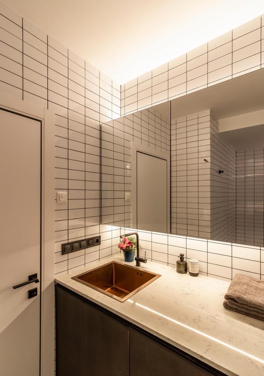 Stylish 1 Bedroom Studio Near Most City دنيبروبيتروفسك المظهر الخارجي الصورة